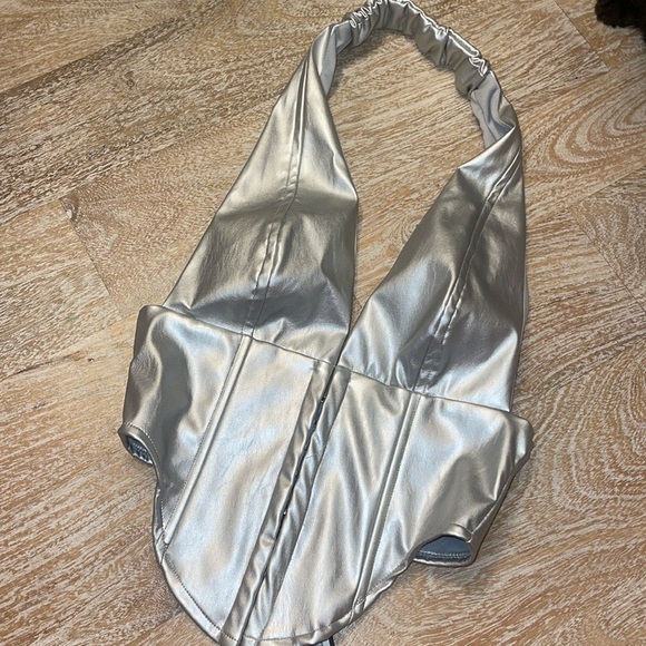 Space Vibes Halter Pleather Leather Top NWT XS - Picture 2 of 4